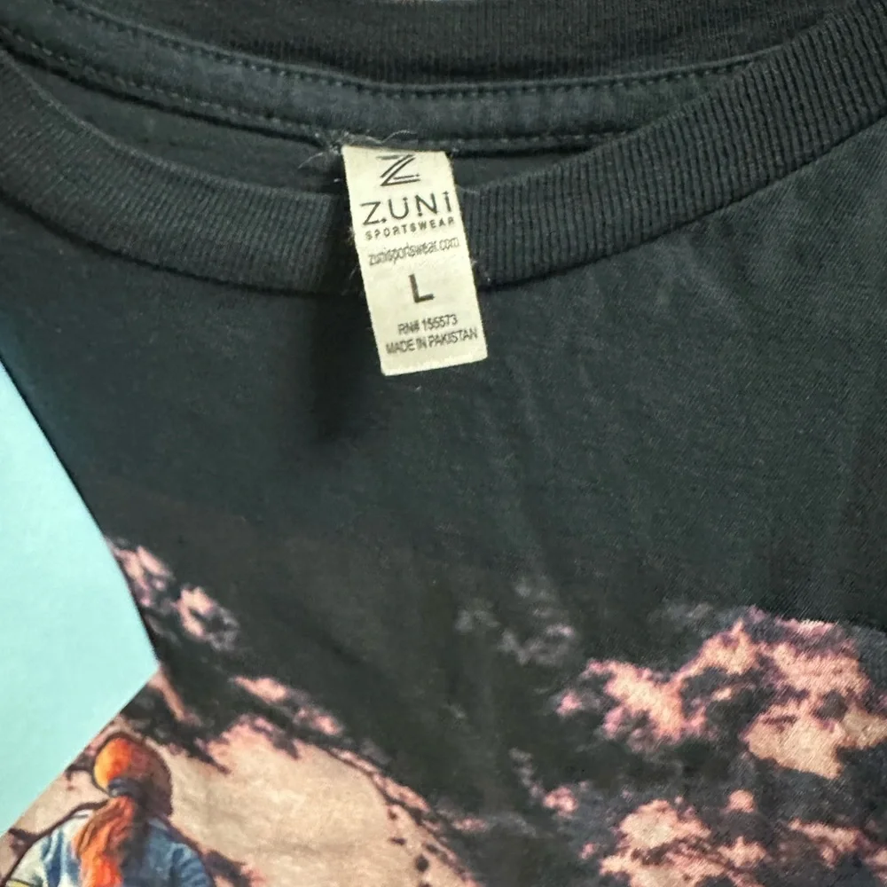 Stranger Things Max Shirt - Picture 2 of 2